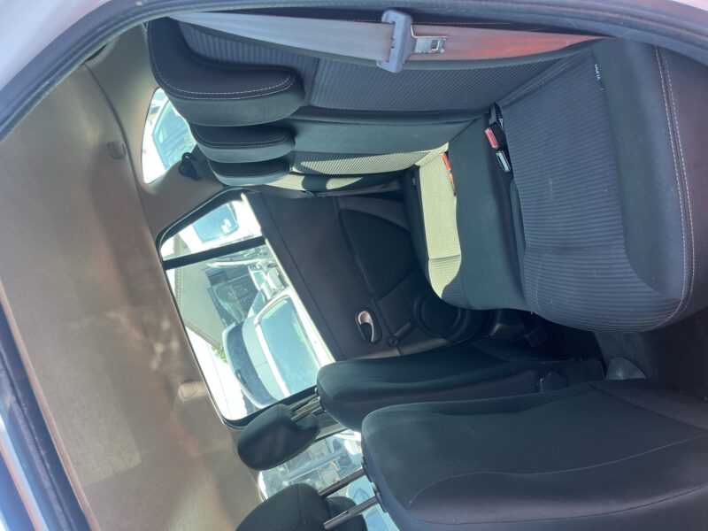 RENAULT CLIO III Grandtour 2012