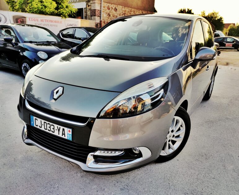 RENAULT SCÉNIC III 2012