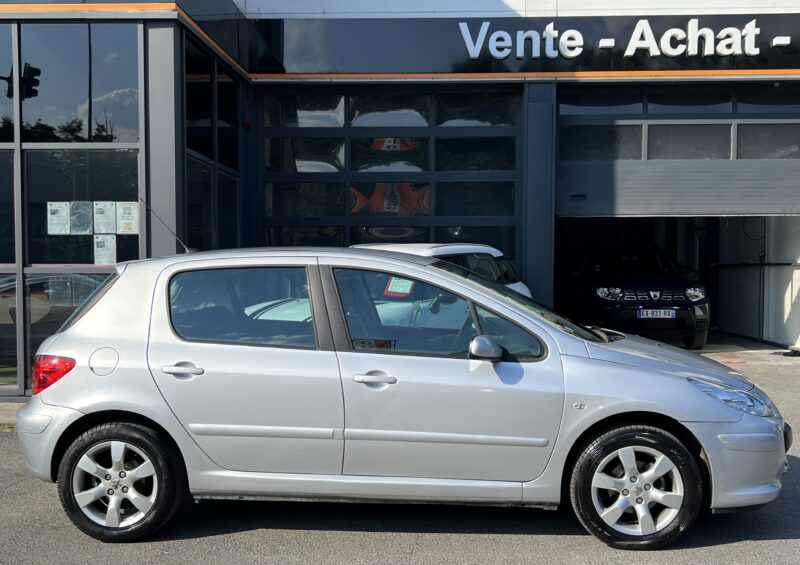 PEUGEOT 307 PHASE 2 1.6 HDI 90 Cv 5 PORTES / KIT BLUETOOTH REGULATEUR LIMITEUR CLIM - Garantie1an