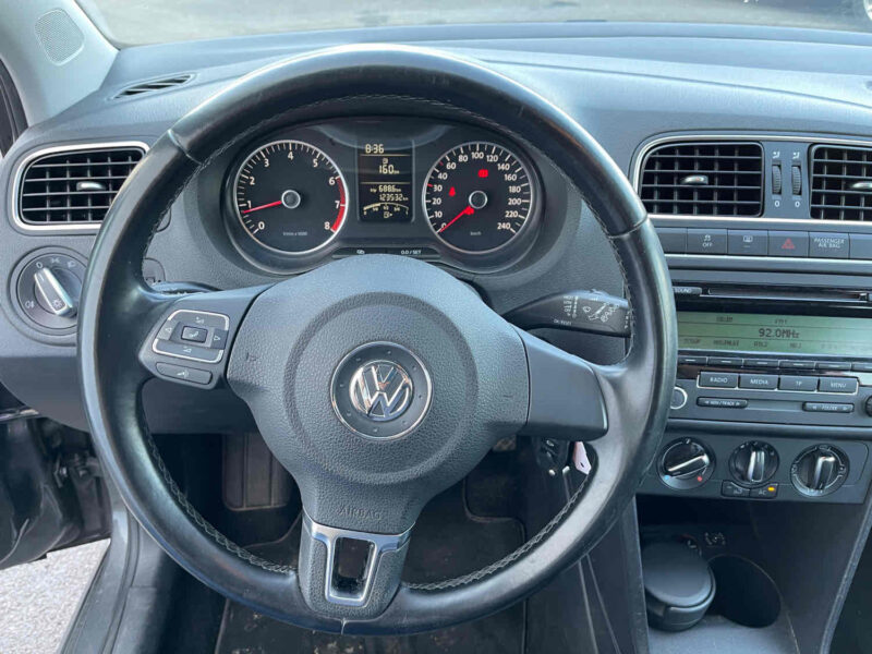 VOLKSWAGEN POLO V 1.4 85 IKKS 