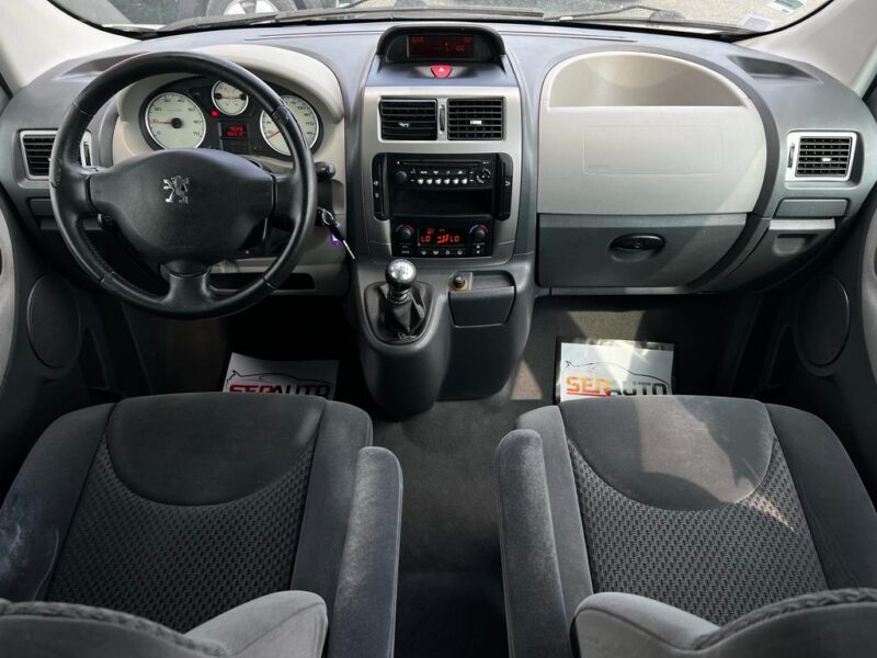 PEUGEOT EXPERT TEPEE LONG 2010