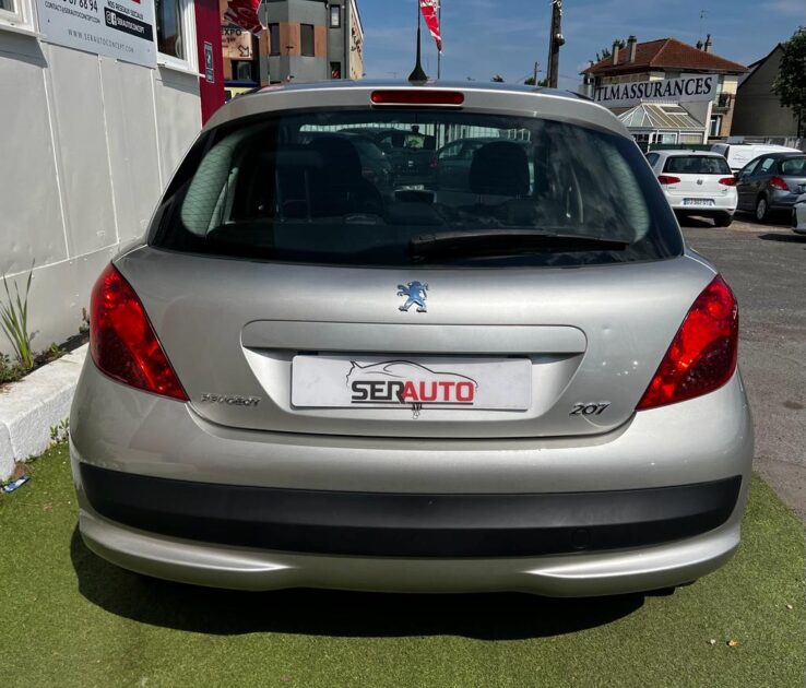 PEUGEOT 207 2009