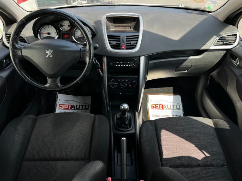 PEUGEOT 207 2009