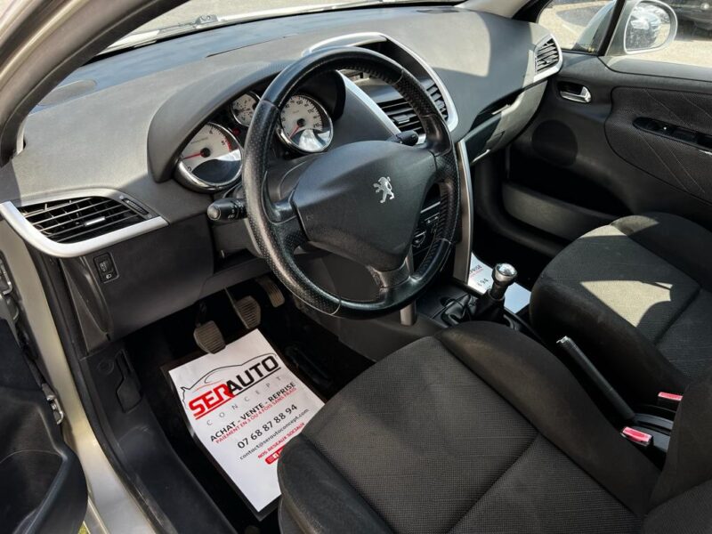 PEUGEOT 207 2009
