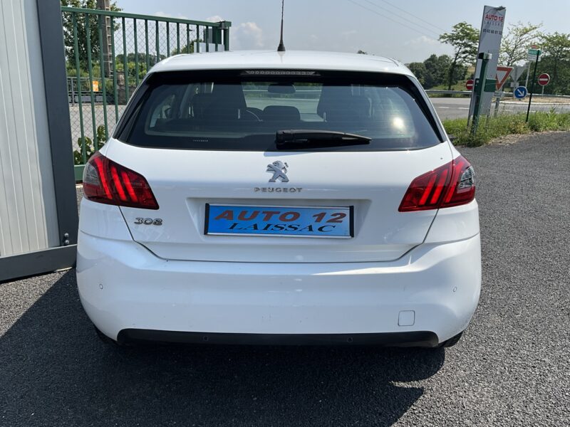PEUGEOT 308  2017