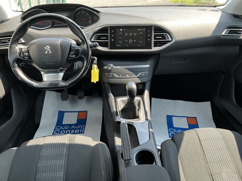 PEUGEOT 308  2017