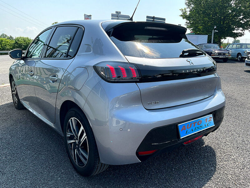 PEUGEOT 208  2021