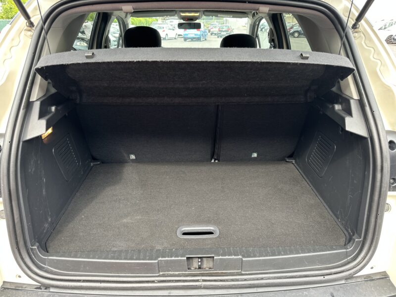 RENAULT CAPTUR I Arizona 2014