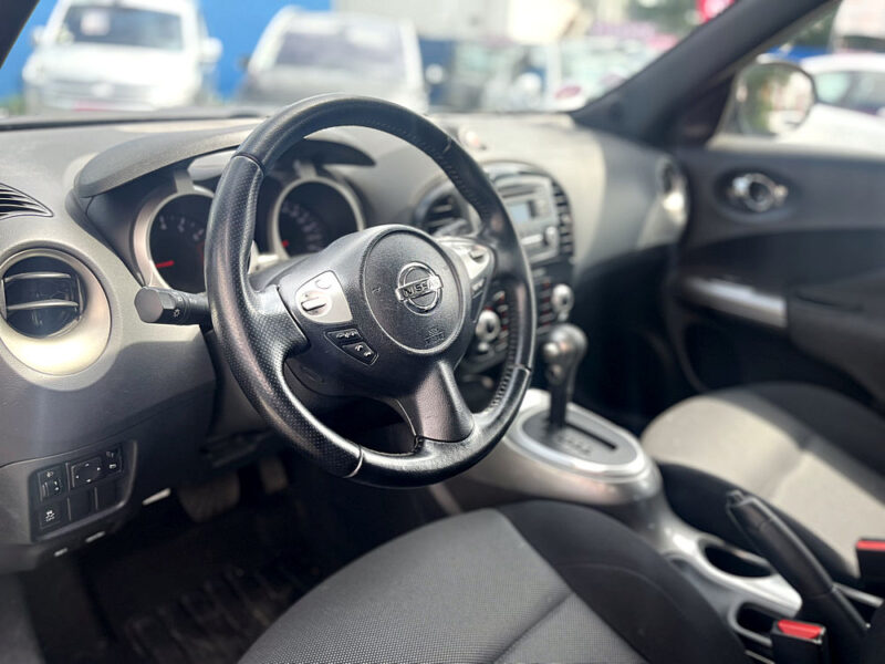 NISSAN JUKE 2012
