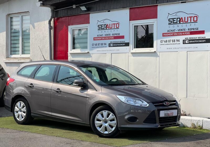 FORD FOCUS SW 2011