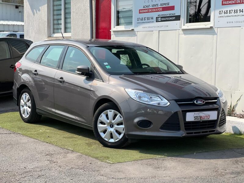FORD FOCUS SW 2011