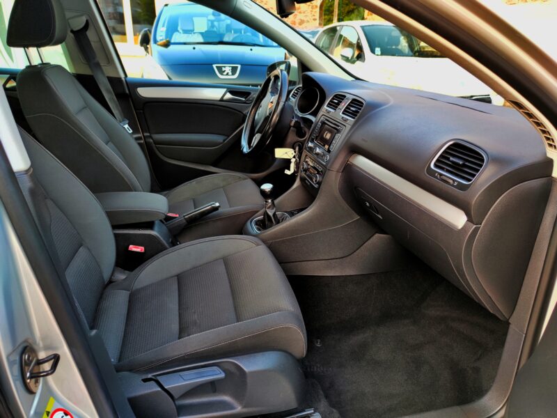 VOLKSWAGEN GOLF 2011