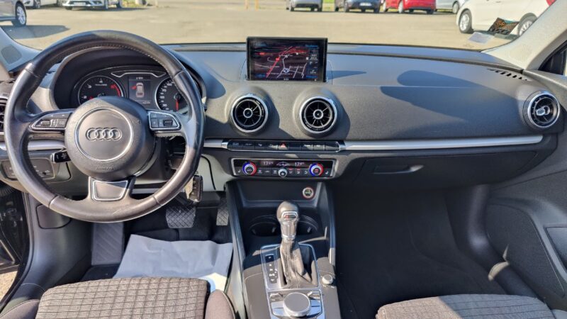 AUDI A3 2.0 TDI 150cv AMBITION BVA