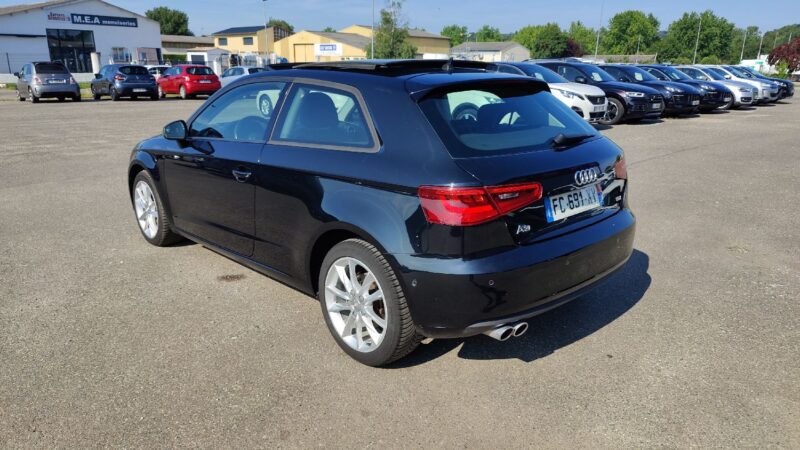 AUDI A3 2.0 TDI 150cv AMBITION BVA