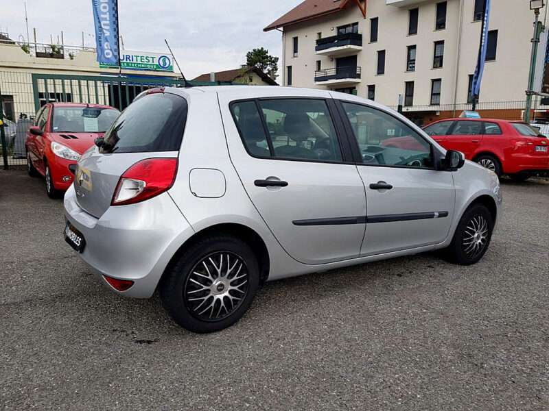 RENAULT CLIO III 1.2i 75CV YAHOO