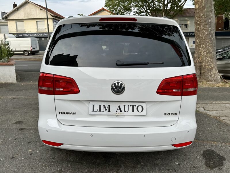 VOLKSWAGEN TOURAN 2011