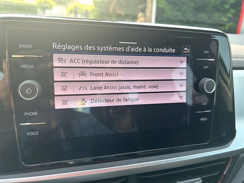 VOLKSWAGEN T-ROC 2022