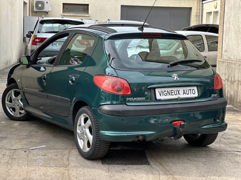 PEUGEOT 206 1.4 Filou PAYEZ EN 4 X