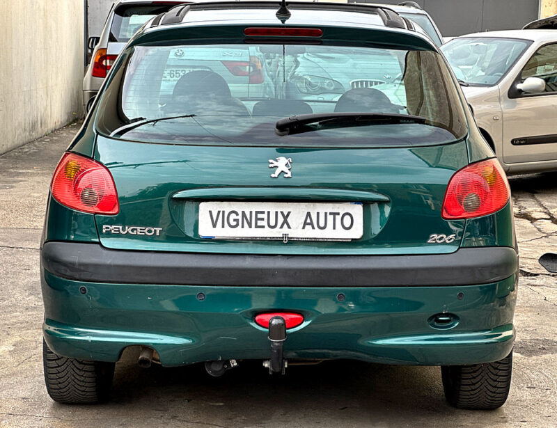 PEUGEOT 206 1.4 Filou PAYEZ EN 4 X