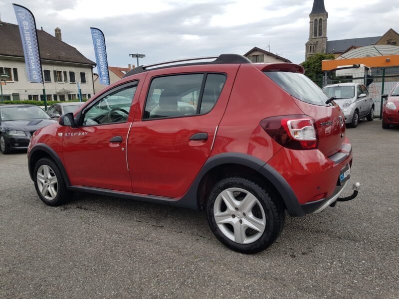 DACIA SANDERO STEPWAY 0.9 TCe 90CV LAUREATE