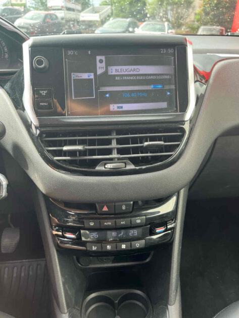 PEUGEOT 208 I 1.4 VTI 95 ALLURE