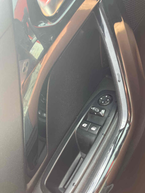 PEUGEOT 208 I 1.4 VTI 95 ALLURE