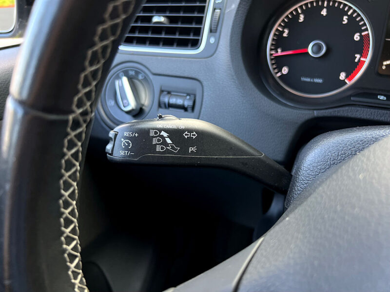 VOLKSWAGEN POLO V 5 MATCH 1.2 60 Cv 1ERE MAIN / 5 PORTES CRIT AIR 1 - Garantie1an