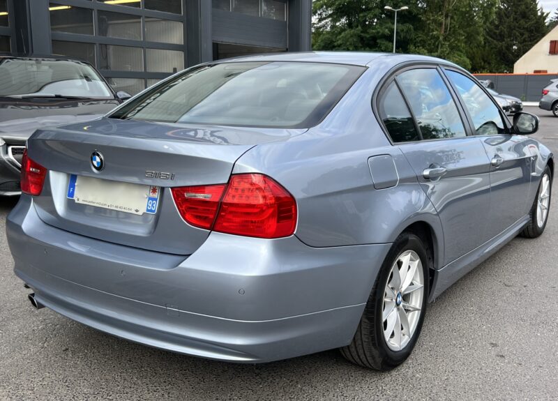 BMW SERIE 3 E90 PHASE 2 LCI 318i 2.0 143 Cv EDITION LUXE / BOITE AUTO CUIR CRIT AIR 1 - Garantie1an