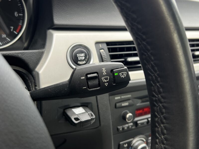 BMW SERIE 3 E90 PHASE 2 LCI 318i 2.0 143 Cv EDITION LUXE / BOITE AUTO CUIR CRIT AIR 1 - Garantie1an