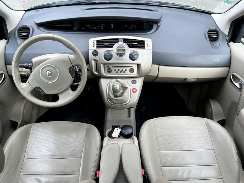 RENAULT GRAND SCÉNIC II 2007