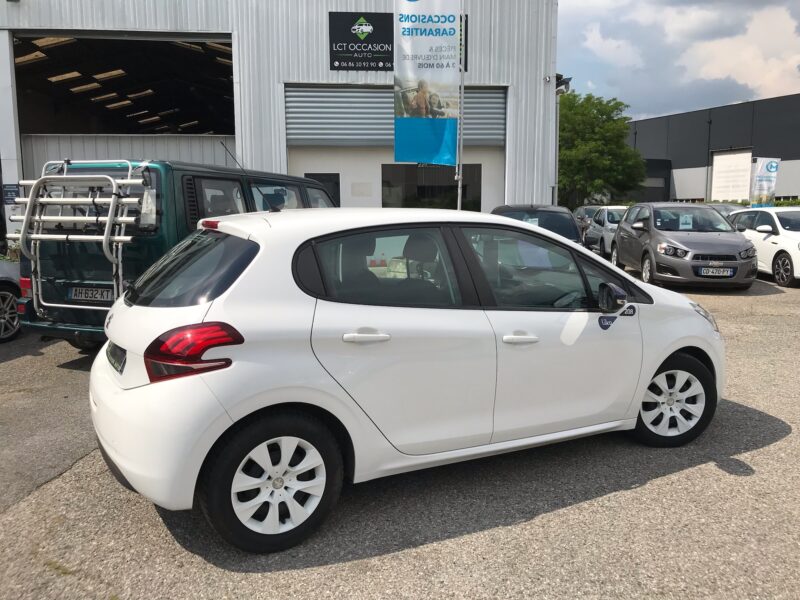 PEUGEOT 208 I ph2 - 1.2 VTi 68cv LIKE - GARANTIE 6 MOIS