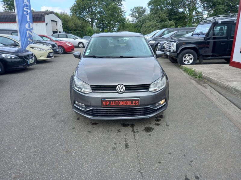 VOLKSWAGEN POLO V 2015