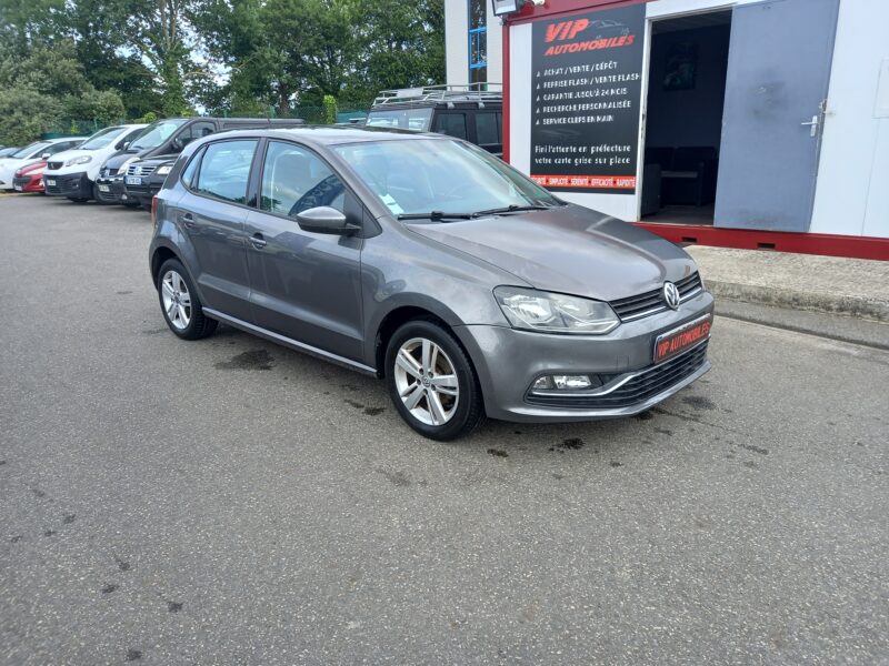 VOLKSWAGEN POLO V 2015