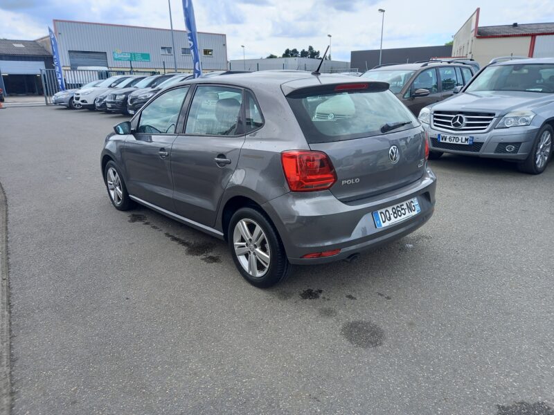 VOLKSWAGEN POLO V 2015