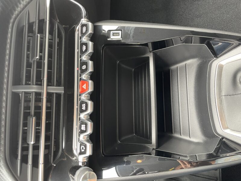 PEUGEOT 208 II 1.2 PURETECH 100 ACTIVE Garantie 12 Mois 