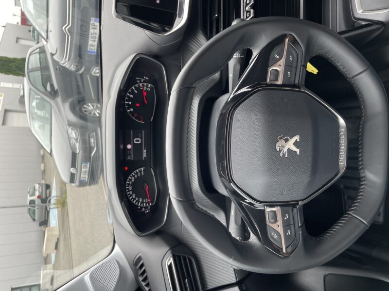 PEUGEOT 208 II 1.2 PURETECH 100 ACTIVE Garantie 12 Mois 