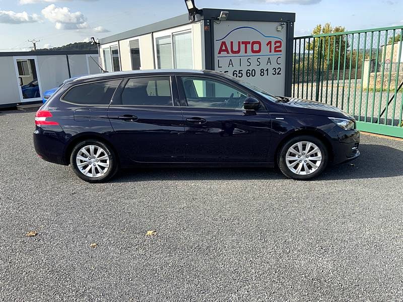 PEUGEOT 308 2020