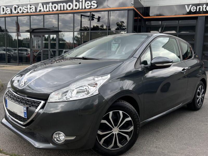 PEUGEOT 208 1.6 E HDI 92 Cv 54 700 Kms ECRAN TACTILE BLUETOOTH REGULATEUR Crit Air 2 - Garantie1an