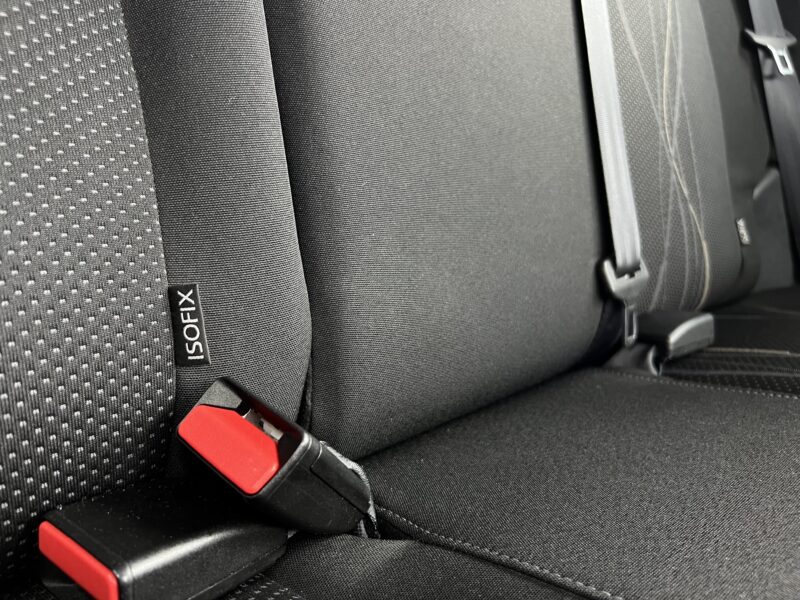 PEUGEOT 208 1.6 E HDI 92 Cv 54 700 Kms ECRAN TACTILE BLUETOOTH REGULATEUR Crit Air 2 - Garantie1an