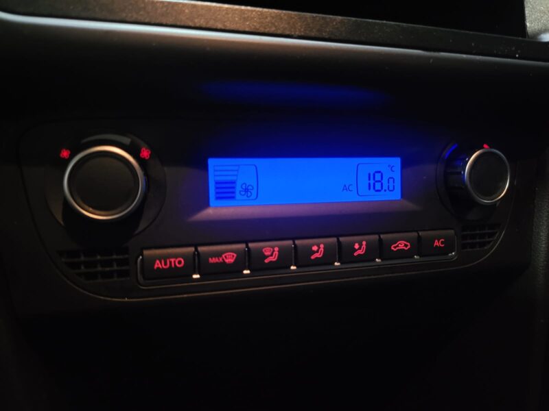 VOLKSWAGEN POLO V 1.2 TDI 75CV TRENDLINE 5P // HISTORIQUE COMPLET/ENTRETIEN A JOUR