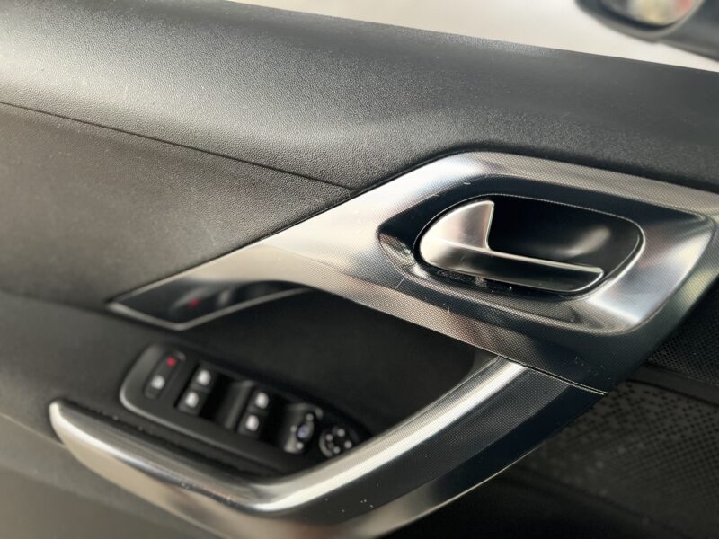 PEUGEOT 2008 1.2 PURETECH 110CH