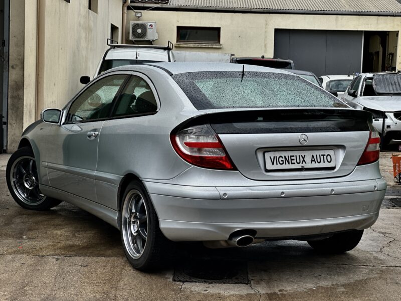 MERCEDES-BENZ  C-Klasse C230 BOITE AUTO PAYEZ EN 4X