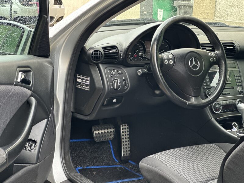 MERCEDES-BENZ  C-Klasse C230 BOITE AUTO PAYEZ EN 4X