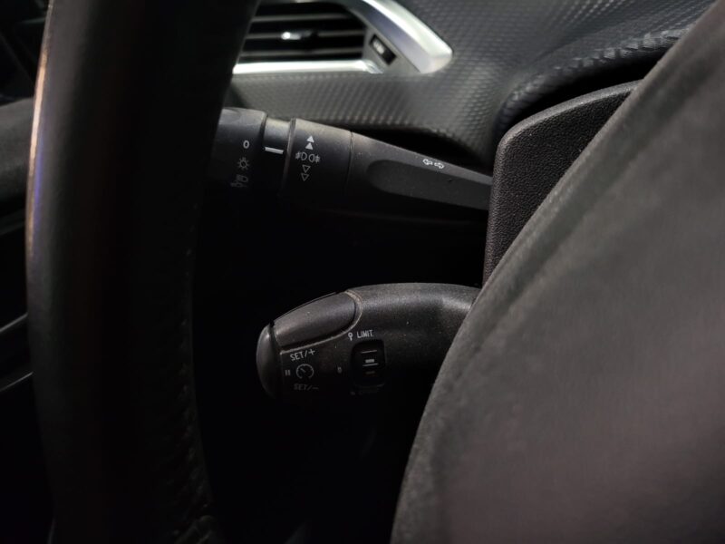 PEUGEOT 208 1.2 PURETECH 82CV STYLE 5P