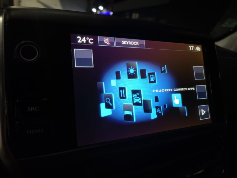 PEUGEOT 208 1.2 PURETECH 82CV STYLE 5P