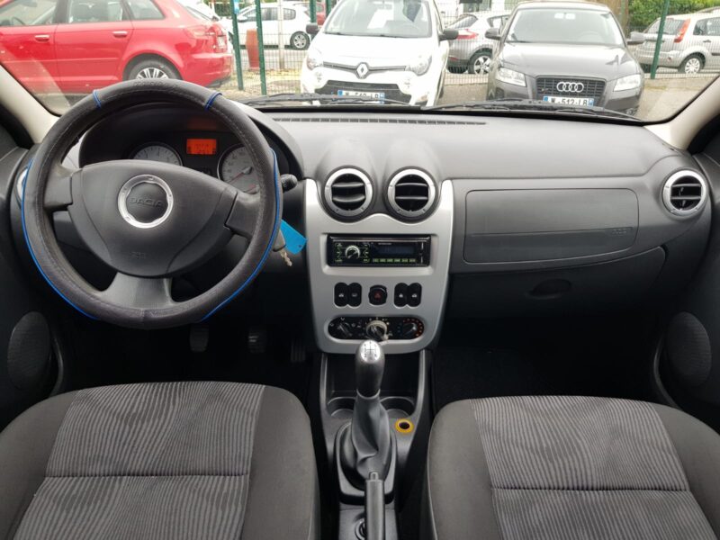 DACIA LOGAN MCV 1.6i 105CV LAUREATE 7PLACES