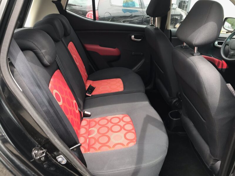 HYUNDAI i10 - 1.2 16V 78cv PACK COLOR CONFORT - GARANTIE 6 MOIS