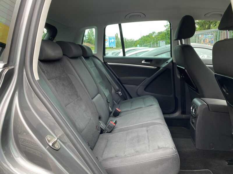VOLKSWAGEN TIGUAN PHASE II 2.0 TDI 140 BLUEMOTION SPORTLINE / GPS TACTILE CRIT AIR 2 - Garantie6Mois