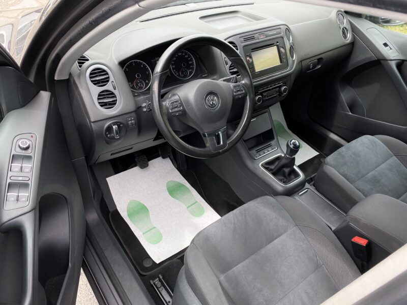 VOLKSWAGEN TIGUAN PHASE II 2.0 TDI 140 BLUEMOTION SPORTLINE / GPS TACTILE CRIT AIR 2 - Garantie6Mois