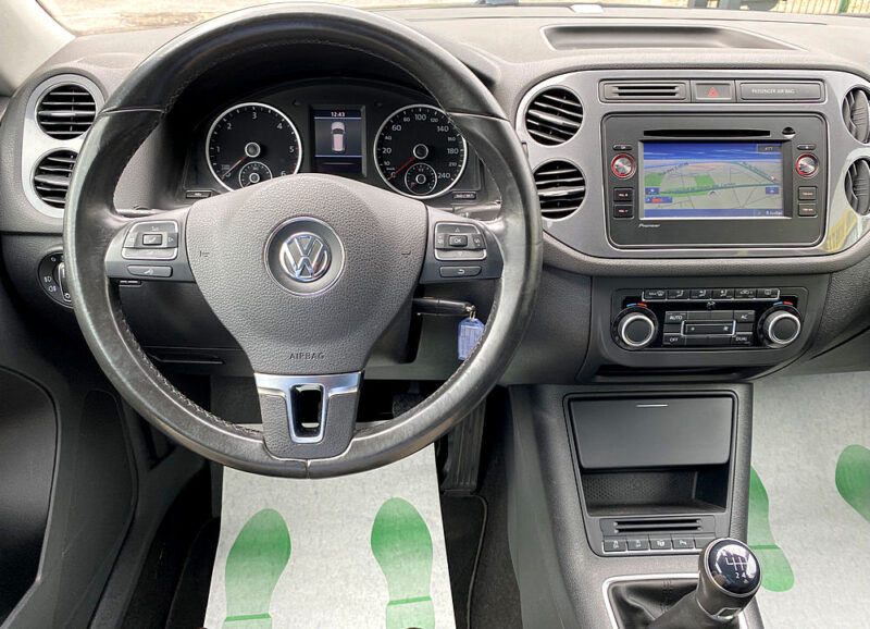 VOLKSWAGEN TIGUAN PHASE II 2.0 TDI 140 BLUEMOTION SPORTLINE / GPS TACTILE CRIT AIR 2 - Garantie6Mois